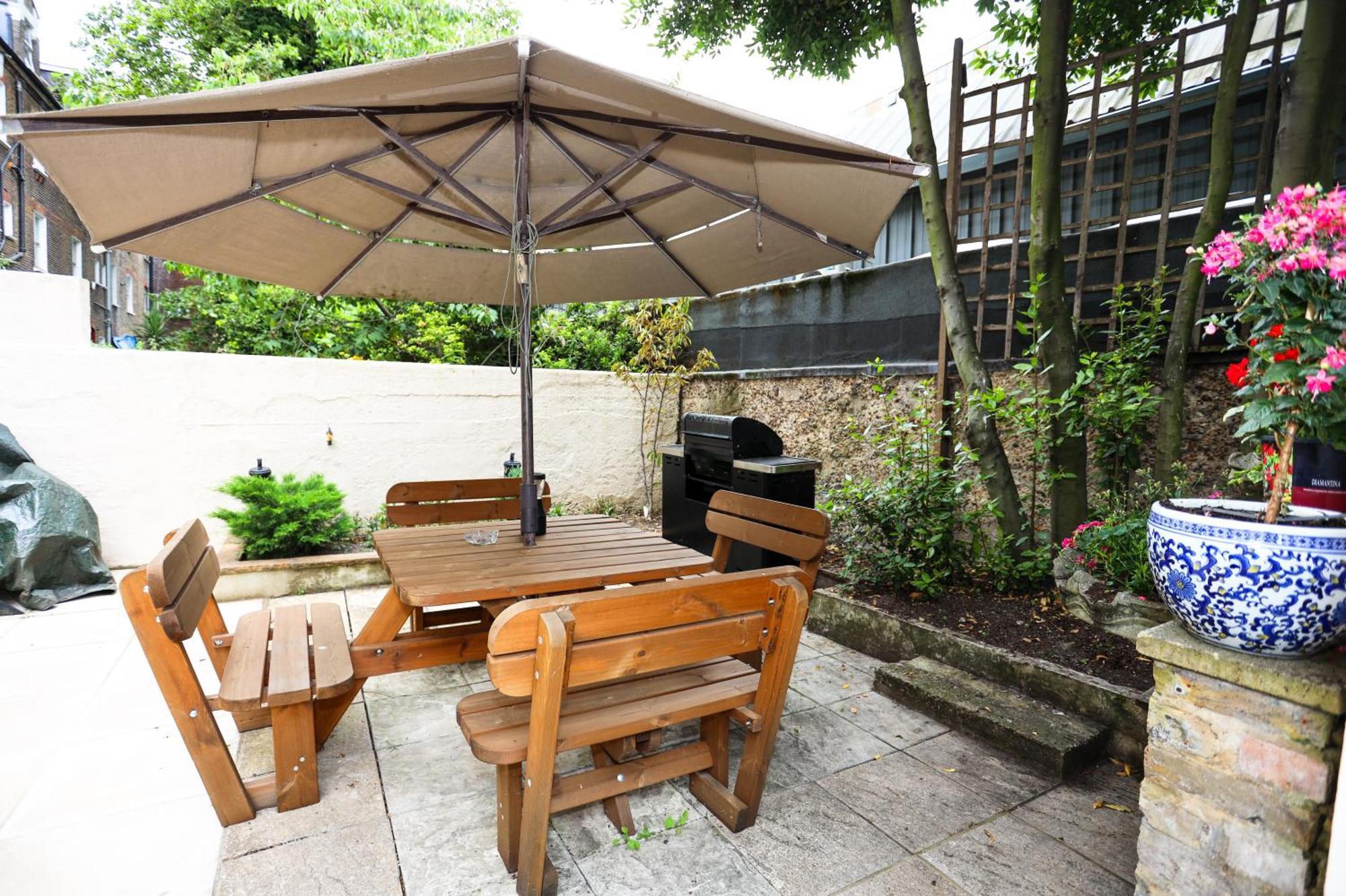 Avonmore West Kensington Private Bed & Breakfast *